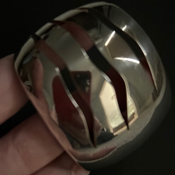 Artisan made silver statement cuff - Picture 7 of 8